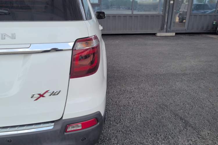 Used CHANGAN OSHAN CX70 2017 CX70T 1.5T Automatic Luxury Edition Right Rear Taillight