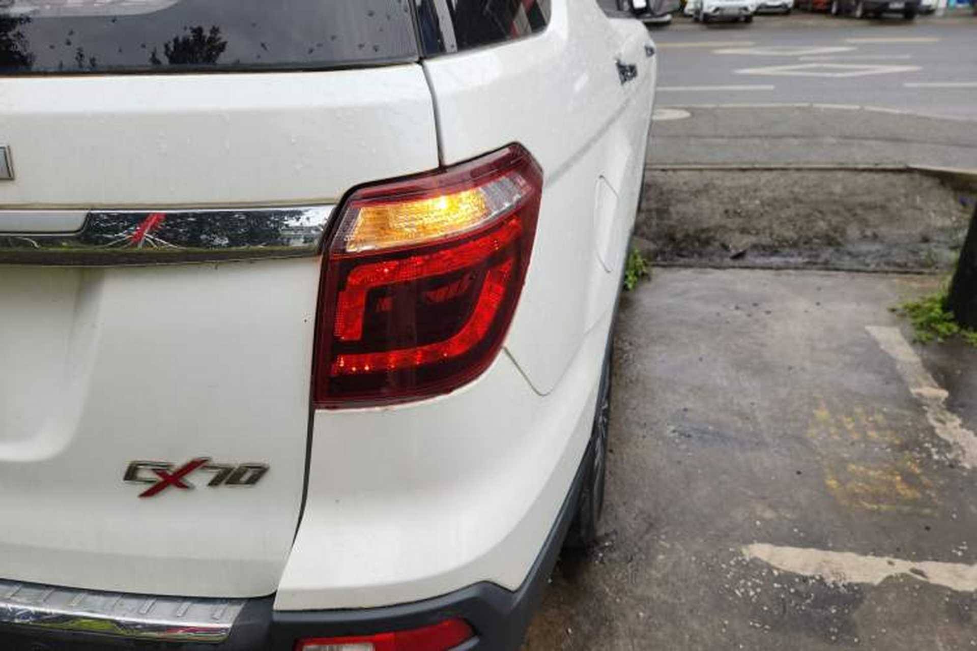 Used CHANGAN OSHAN CX70 2017 Facelifted CX70T 1.5T Manual High-Performance Edition Right Rear Taillight