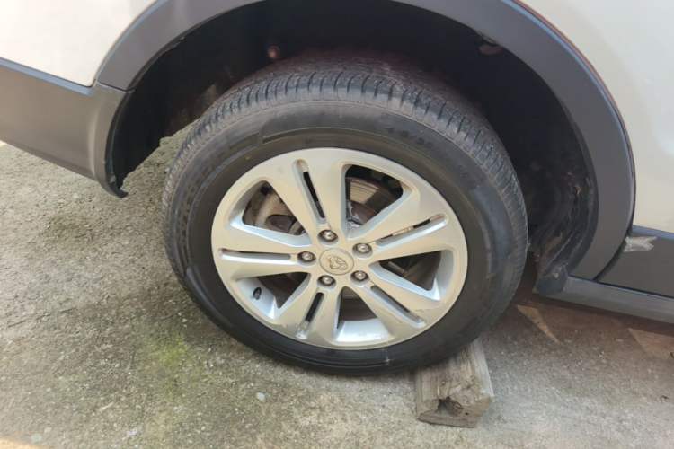 Used CHANGAN OSHAN CX70 2017 1.6L Manual Elite Model Right Rear Wheel Hub