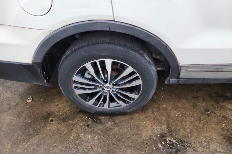 Used CHANGAN OSHAN CX70 2017 Facelifted CX70T 1.5T Manual High-Performance Edition Right Rear Wheel Hub