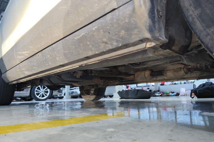 Used CHANGAN OSHAN CX70 2017 1.6L Manual Elite Model Right Side Sill