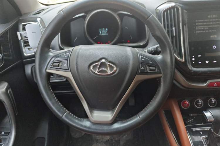 Used CHANGAN OSHAN CX70 2017 CX70T 1.5T Automatic Zunqing Edition Steering Wheel