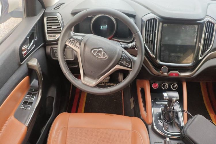 Used CHANGAN OSHAN CX70 2017 Facelifted CX70T 1.5T Automatic Zunqing Edition Steering Wheel