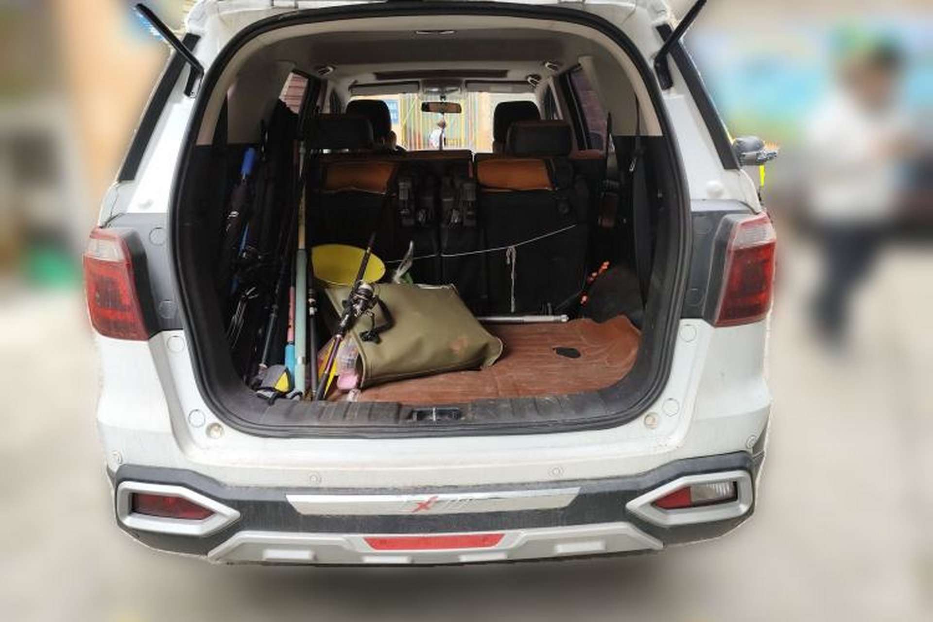 Used CHANGAN OSHAN CX70 2017 1.6L Manual Smart Model Trunk
