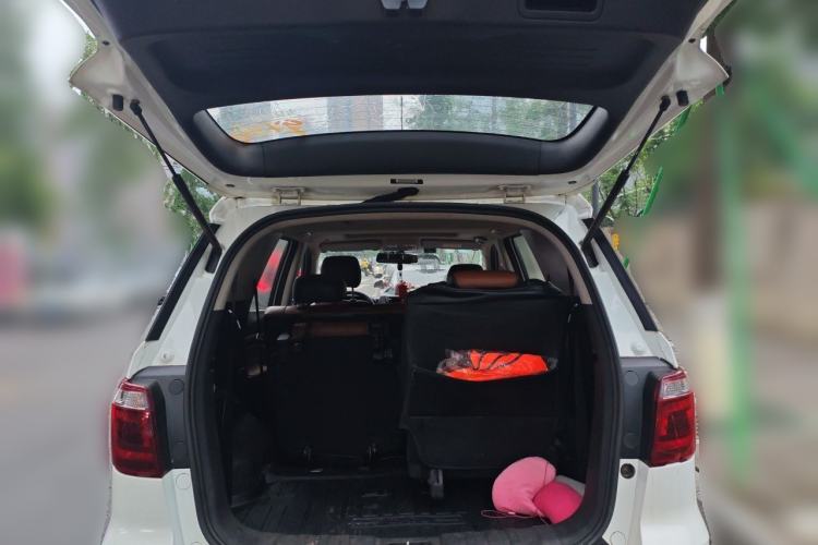 Used CHANGAN OSHAN CX70 2017 CX70T 1.5T Manual High-Performance Edition Trunk