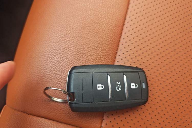 Used CHANGAN OSHAN CX70 2017 Facelifted CX70T 1.5T Automatic Zunqing Edition Vehicle Key