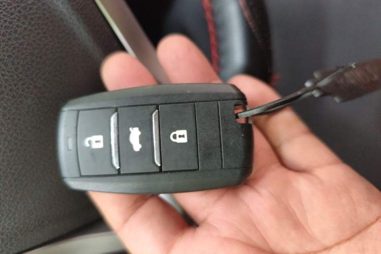 Used CHANGAN OSHAN CX70 2017 CX70T 1.5T Automatic Zunqing Edition Vehicle Key