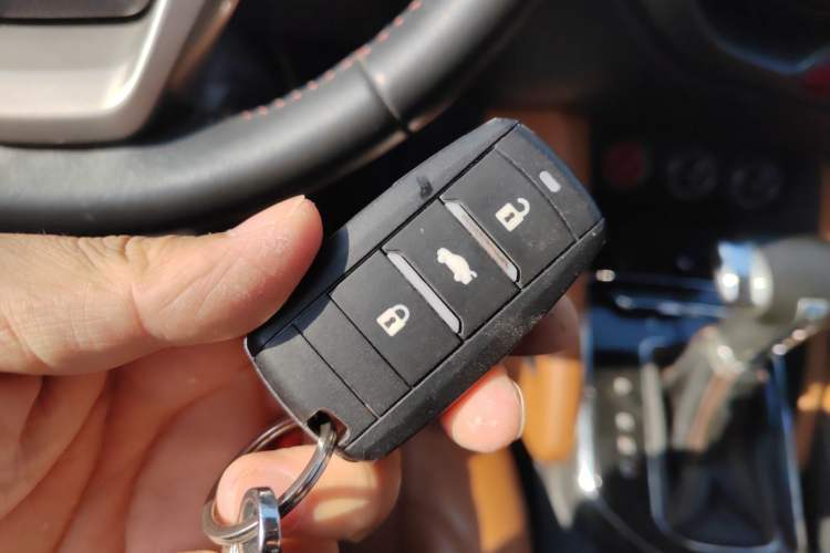Used CHANGAN OSHAN CX70 2017 CX70T 1.5T Automatic Zunqing Edition Vehicle Key