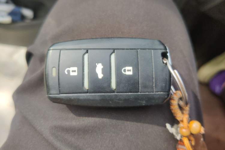 Used CHANGAN OSHAN CX70 2017 CX70T 1.5T Manual High-Performance Edition Vehicle Key