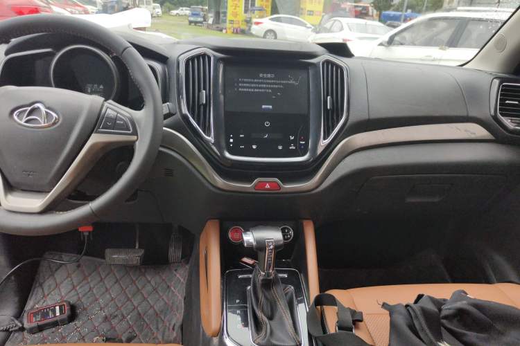 Used CHANGAN OSHAN CX70 2018 CX70T 1.5T Automatic Comfort Edition Audio And AC Panel