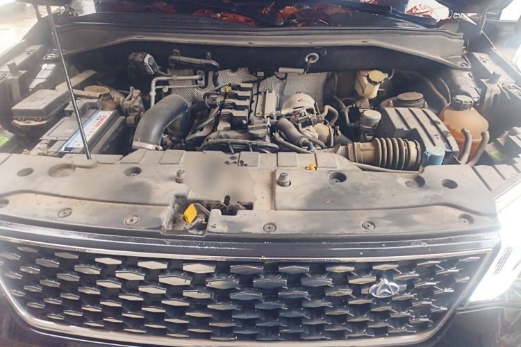 Used CHANGAN OSHAN CX70 2018 CX70T 1.5T Automatic Tianqing Edition Engine Bay