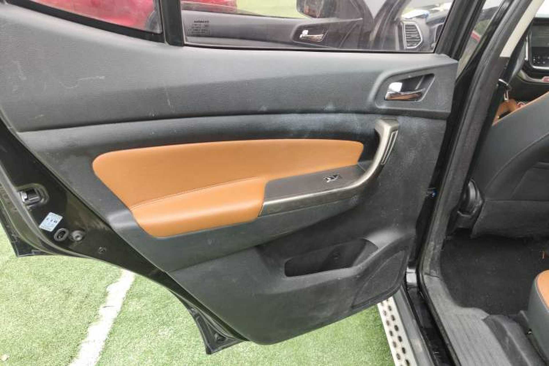 Used CHANGAN OSHAN CX70 2018 CX70T 1.5T Automatic Comfort Edition Left Rear Door Interior