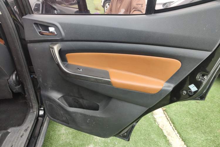 Used CHANGAN OSHAN CX70 2018 CX70T 1.5T Automatic Comfort Edition Right Rear Door Interior