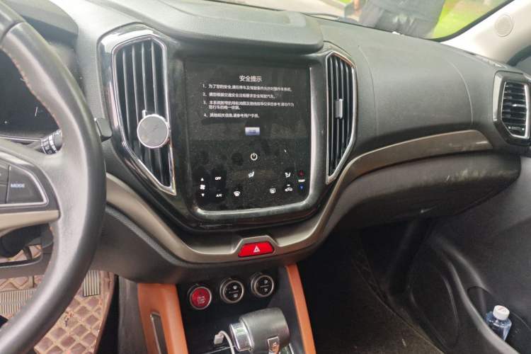 Used CHANGAN OSHAN CX70 2018 CX70T 1.5T Automatic Comfort Edition Audio And AC Panel