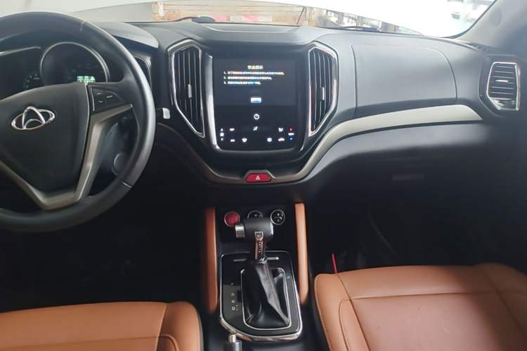 Used CHANGAN OSHAN CX70 2018 CX70T 1.5T Automatic Comfort Edition Audio And AC Panel