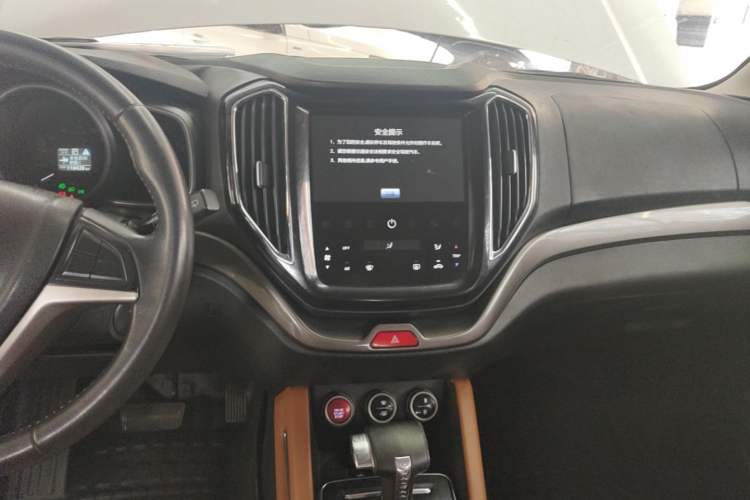 Used CHANGAN OSHAN CX70 2018 CX70T 1.5T Automatic Tianqing Edition Audio And AC Panel