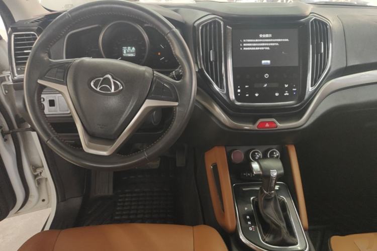 Used CHANGAN OSHAN CX70 2018 CX70T 1.5T Automatic Tianqing Edition Center Console