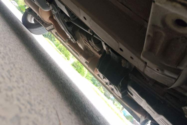Used CHANGAN OSHAN CX70 2018 CX70T 1.5T Automatic Comfort Edition Chassis Front Right