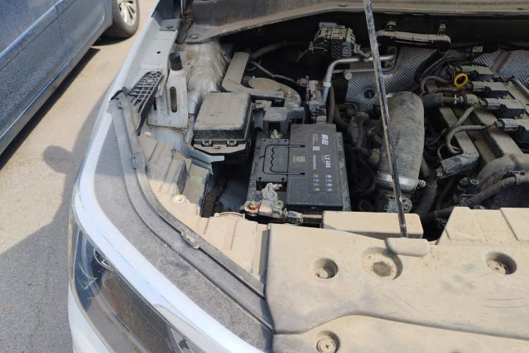 Used CHANGAN OSHAN CX70 2018 CX70T 1.5T Automatic Comfort Edition Engine Bay Right