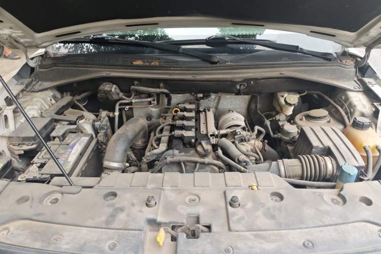 Used CHANGAN OSHAN CX70 2018 CX70T 1.5T Automatic Comfort Edition Engine Bay