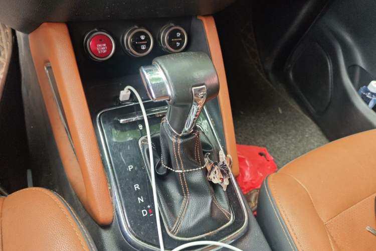 Used CHANGAN OSHAN CX70 2018 CX70T 1.5T Automatic Comfort Edition Gear Lever
