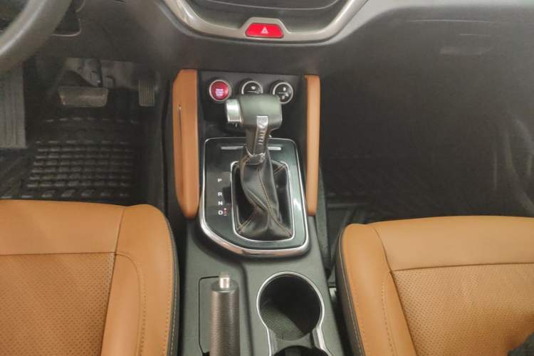 Used CHANGAN OSHAN CX70 2018 CX70T 1.5T Automatic Tianqing Edition Gear Lever