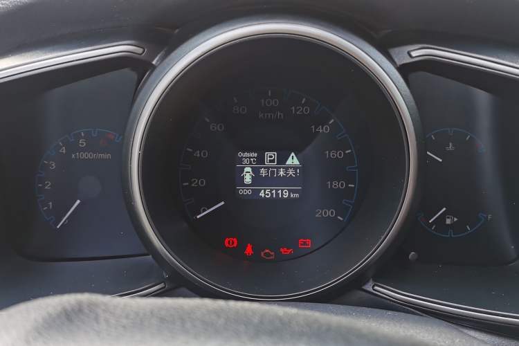 Used CHANGAN OSHAN CX70 2018 CX70T 1.5T Automatic Comfort Edition Instrument Cluster