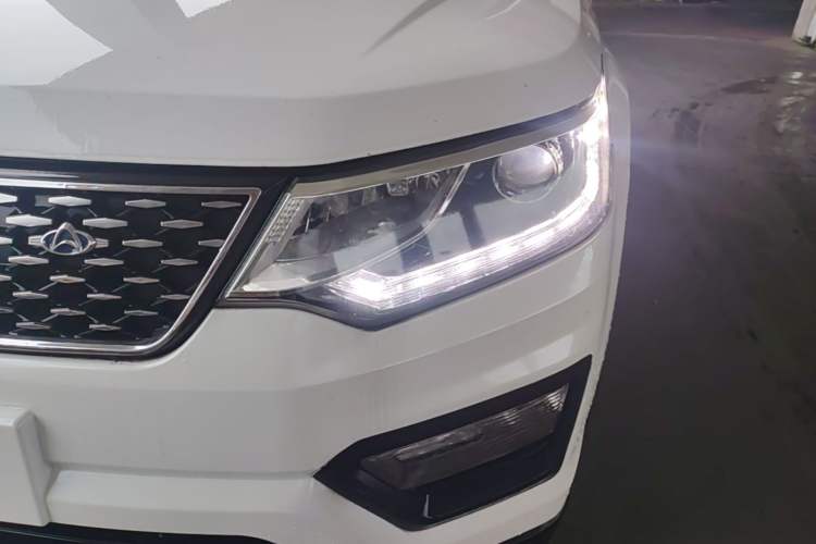 Used CHANGAN OSHAN CX70 2018 CX70T 1.5T Automatic Comfort Edition Left Front Headlight