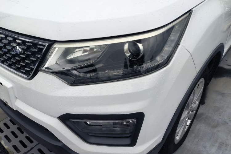 Used CHANGAN OSHAN CX70 2018 CX70T 1.5T Automatic Tianqing Edition Left Front Headlight