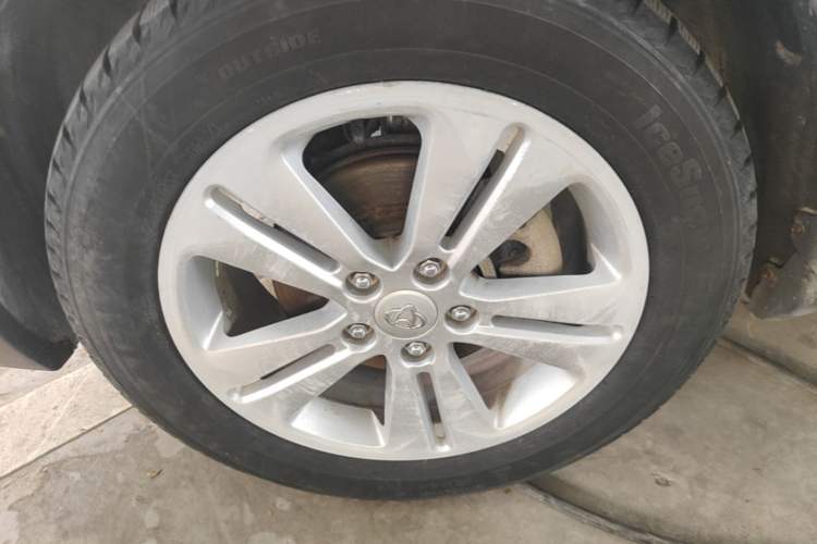 Used CHANGAN OSHAN CX70 2018 CX70T 1.5T Automatic Tianqing Edition Left Front Wheel Hub