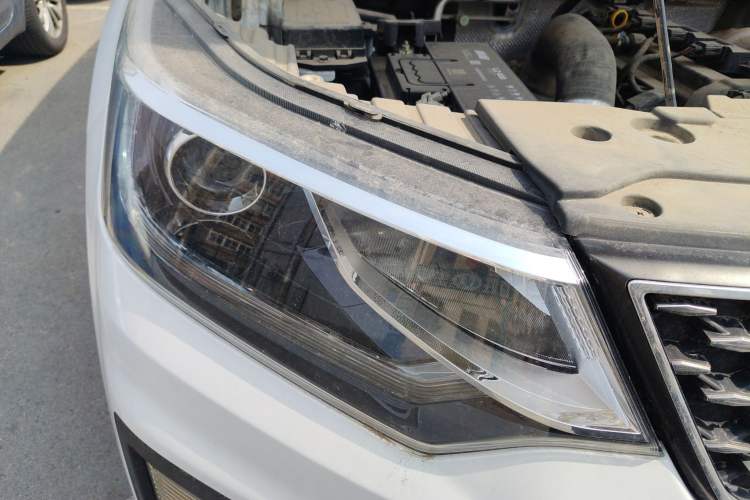Used CHANGAN OSHAN CX70 2018 CX70T 1.5T Automatic Comfort Edition Right Front Headlight