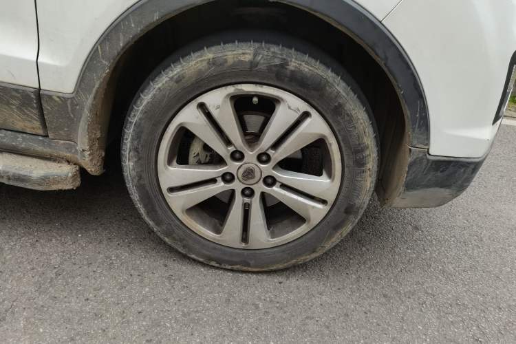 Used CHANGAN OSHAN CX70 2018 CX70T 1.5T Automatic Comfort Edition Right Front Wheel Hub