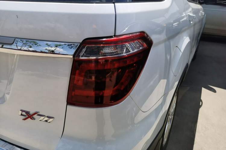 Used CHANGAN OSHAN CX70 2018 CX70T 1.5T Automatic Comfort Edition Right Rear Taillight