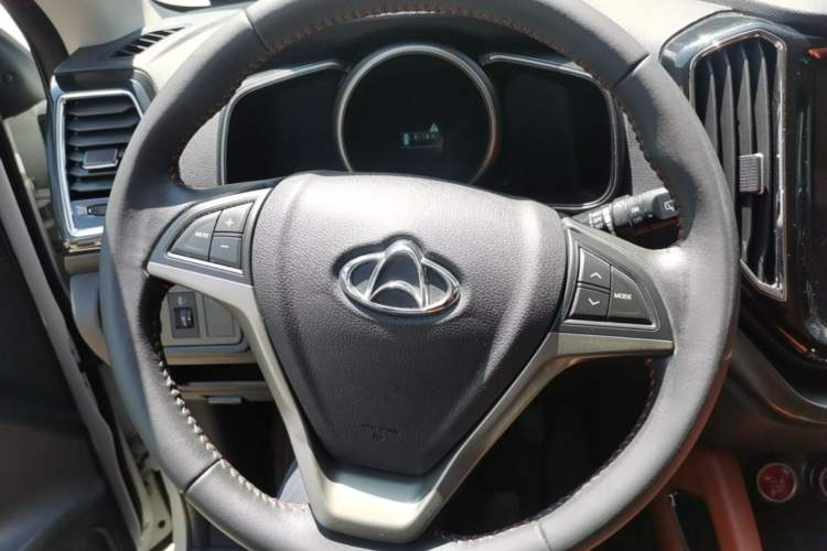 Used CHANGAN OSHAN CX70 2018 CX70T 1.5T Automatic Comfort Edition Steering Wheel