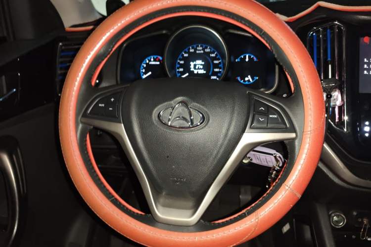 Used CHANGAN OSHAN CX70 2018 Revised Version 1.6L Manual Prestige Edition Steering Wheel