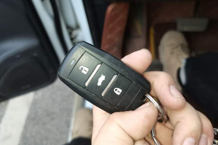 Used CHANGAN OSHAN CX70 2018 CX70T 1.5T Automatic Comfort Edition Vehicle Key