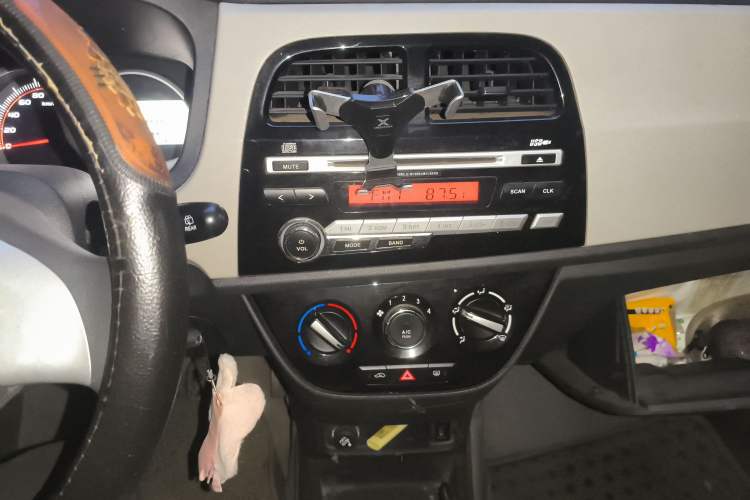Used CHANGAN OSHAN Olisway 2013 1.4L Manual Jingxiang Model Audio And AC Panel