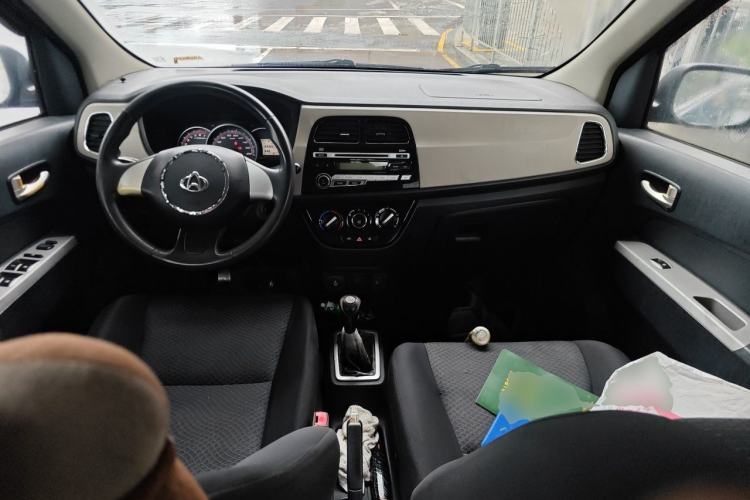 Used CHANGAN OSHAN Olisway 2013 1.4L Manual Jingxiang Model Center Console