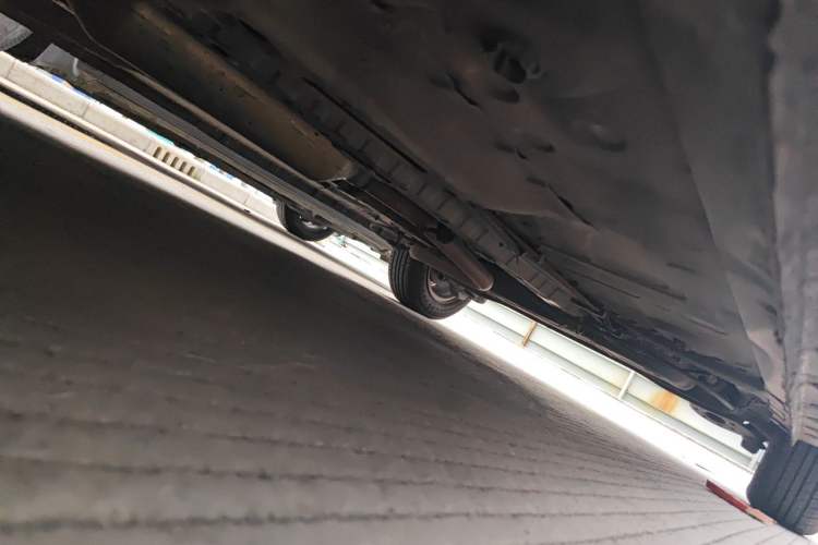 Used CHANGAN OSHAN Olisway 2013 1.2L Manual Elite Model Chassis Front Left