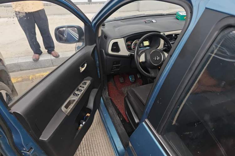 Used CHANGAN OSHAN Olisway 2013 1.2L Manual Elite Model Driver Seat