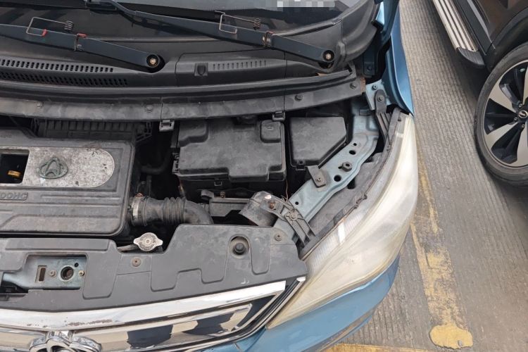 Used CHANGAN OSHAN Olisway 2013 1.2L Manual Elite Model Engine Bay Left