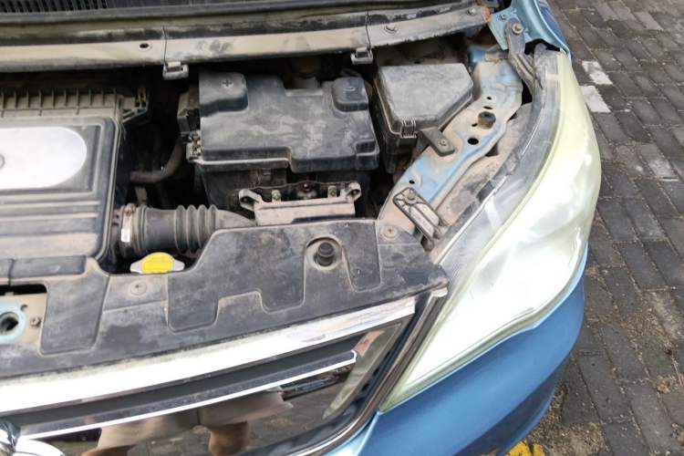 Used CHANGAN OSHAN Olisway 2013 1.2L Manual Elite Model Engine Bay Left