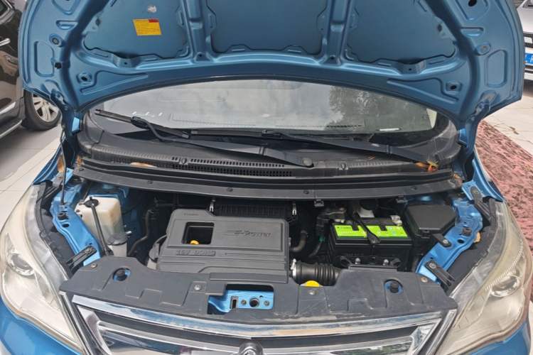Used CHANGAN OSHAN Olisway 2013 1.2L Manual Elite Model Engine Bay