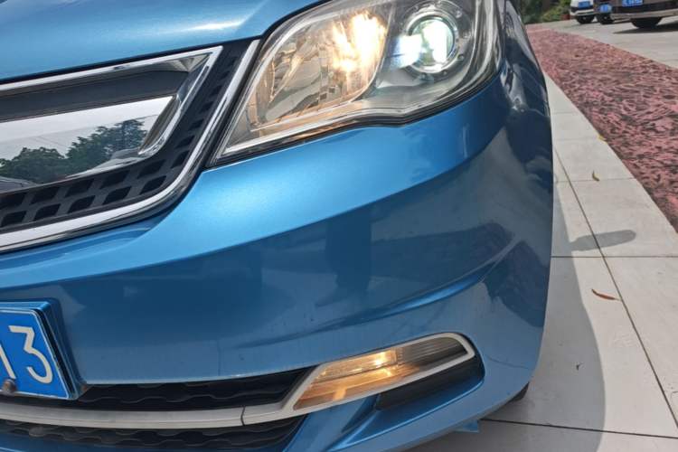 Used CHANGAN OSHAN Olisway 2013 1.2L Manual Elite Model Left Front Headlight