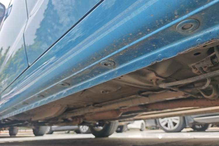Used CHANGAN OSHAN Olisway 2013 1.2L Manual Elite Model Left Side Sill