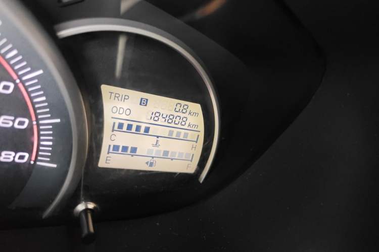 Used CHANGAN OSHAN Olisway 2013 1.4L Manual Jingxiang Model Odometer Close Up