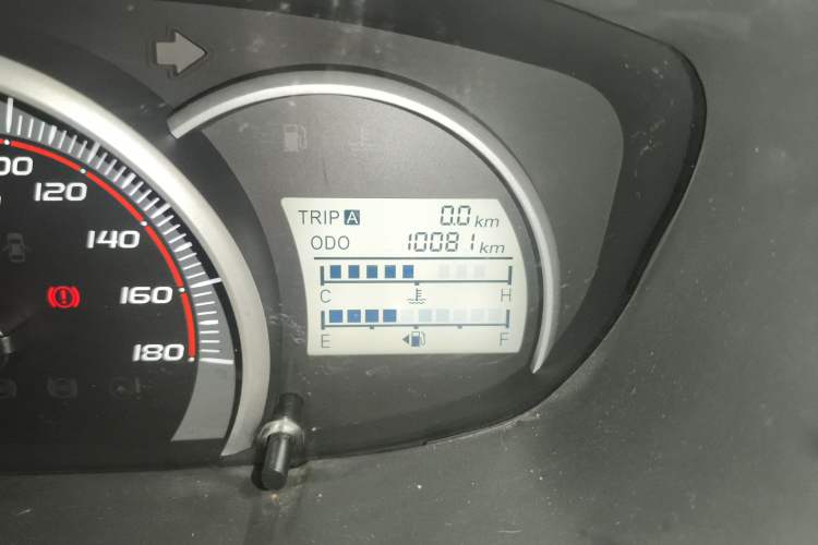Used CHANGAN OSHAN Olisway 2013 1.4L Manual Jingxiang Model Odometer Close Up
