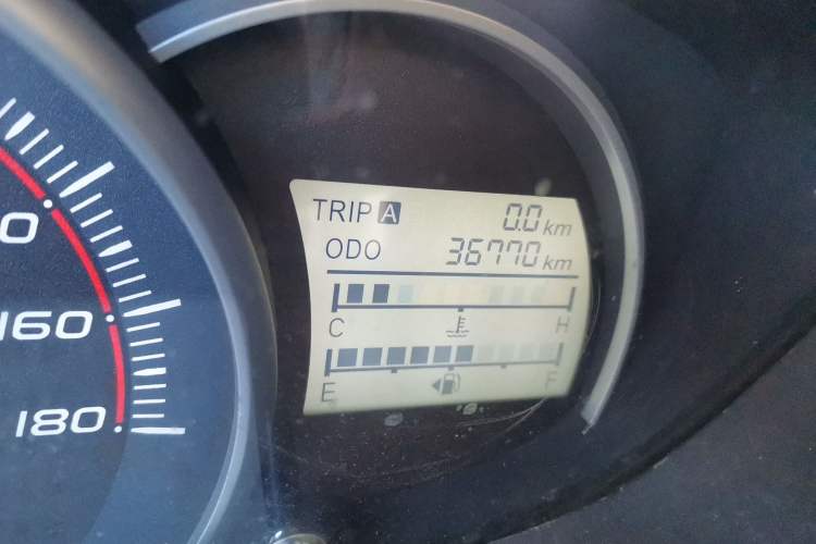 Used CHANGAN OSHAN Olisway 2013 1.4L Manual Jingxiang Model Odometer Close Up