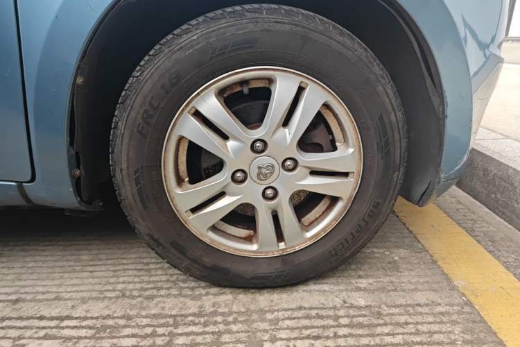 Used CHANGAN OSHAN Olisway 2013 1.2L Manual Elite Model Right Front Wheel Hub