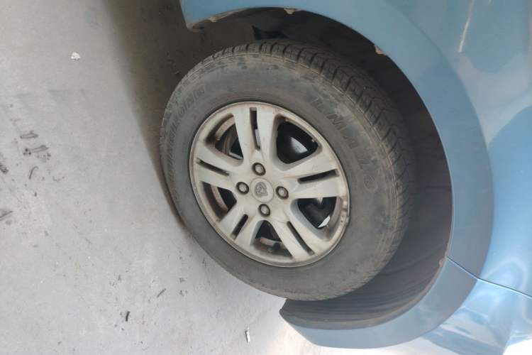 Used CHANGAN OSHAN Olisway 2013 1.2L Manual Elite Model Right Front Wheel Hub